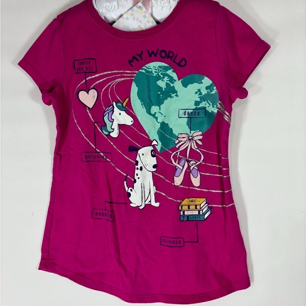 Magenta short sleeve graphic tee